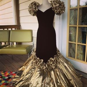 Vintage 1980s/90s Mermaid Black/Gold Ball Gown